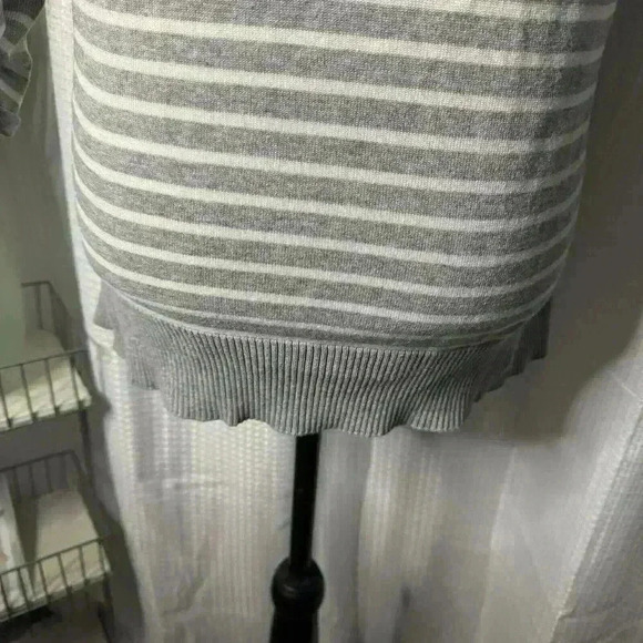 89th and Madison Womens XL Gray Striped Bunched 3/4 Sleeves Lightweight Sweater - Picture 9 of 12